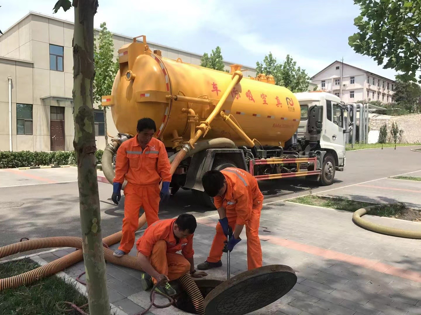 谯城化粪池清理与5-8吨吸粪车施工效率分析